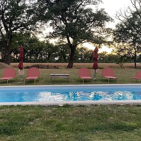 Escapade Au Coeur De La Dombes Dom wakacyjny